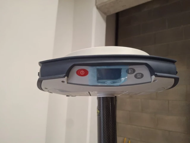 Kit GNSS Spectra Precision (Base - Rover SP85 avec contrôleur MM60)